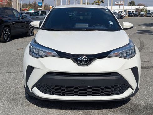 Used 2020 Toyota C-HR XLE image 8