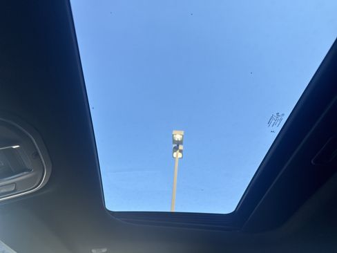 New 2025 Jeep Grand Cherokee L Altitude image 30