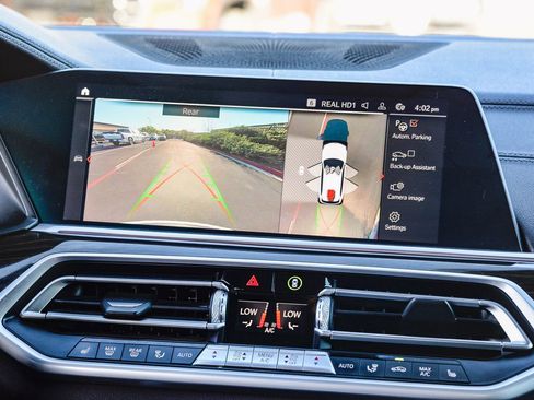 Used 2020 BMW X5 xDrive40i w/ Premium Package image 17