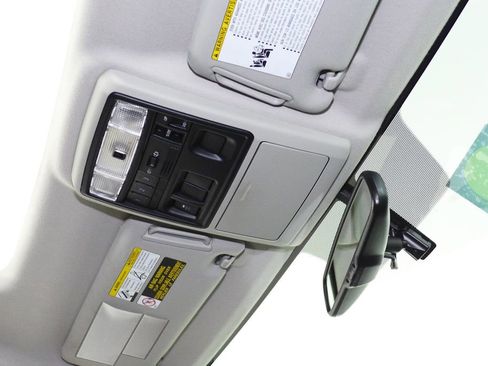 Used 2018 Toyota 4Runner SR5 Premium image 17