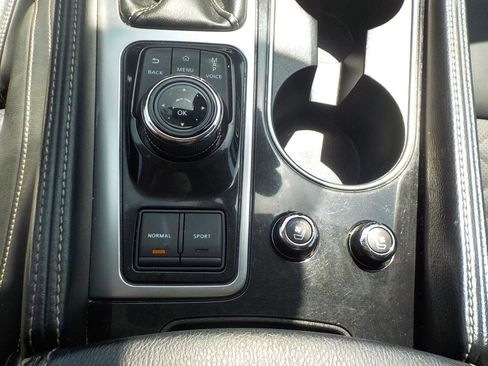 Used 2017 Nissan Maxima Platinum image 26