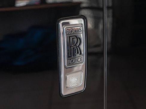 Used 2018 Rolls-Royce Ghost image 9