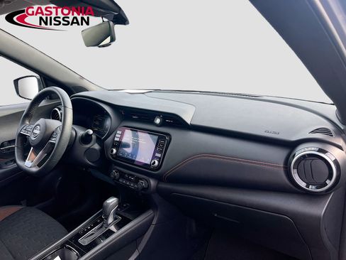 Used 2022 Nissan Kicks SR w/ Interior Electronics Package image 35