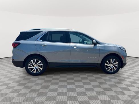 Used 2023 Chevrolet Equinox Premier AWD/4WD image 4