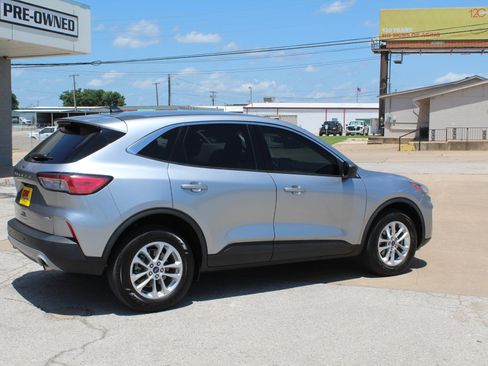 Used 2022 Ford Escape SE AWD/4WD image 4