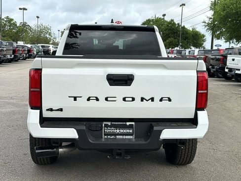 New 2026 Toyota Tacoma SR5 AWD/4WD image 7