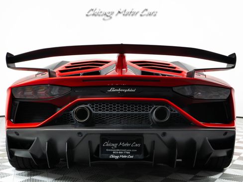 Used 2019 Lamborghini Aventador SVJ AWD/4WD image 18