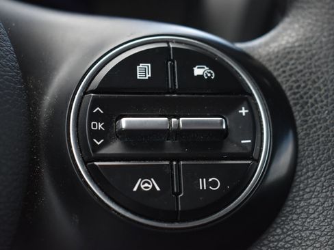 Used 2023 Kia Soul LX FWD image 18