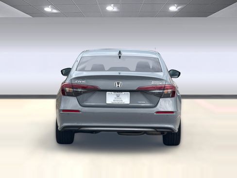 Certified 2025 Honda Civic Sport Touring image 9