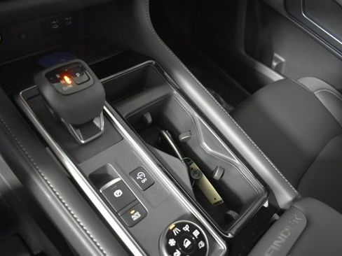 New 2026 Nissan Pathfinder SL AWD/4WD image 26