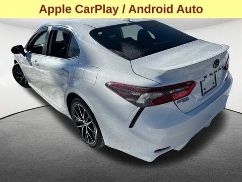 Used 2024 Toyota Camry SE image 8