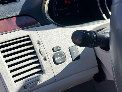 Used 2011 Toyota Avalon image 25