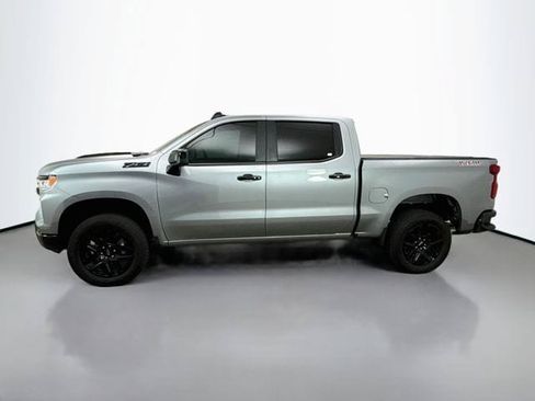 Used 2025 Chevrolet Silverado 1500 LT Trail Boss w/ Convenience Package II AWD/4WD image 4