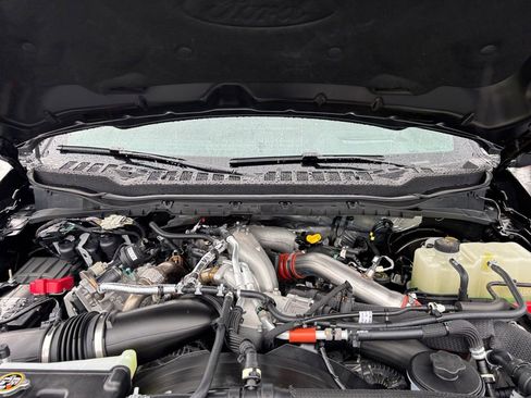 Used 2025 Ford F350 Platinum w/ Tremor Off-Road Package image 30