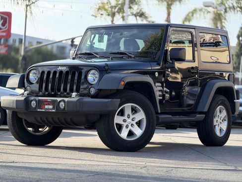 Used 2018 Jeep Wrangler Sport AWD/4WD image 1