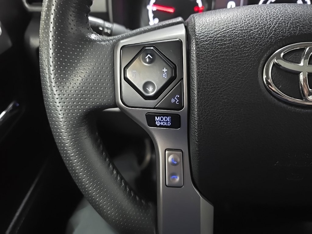 Used 2020 Toyota 4Runner SR5 Premium w/ Moonroof Package AWD/4WD image 20