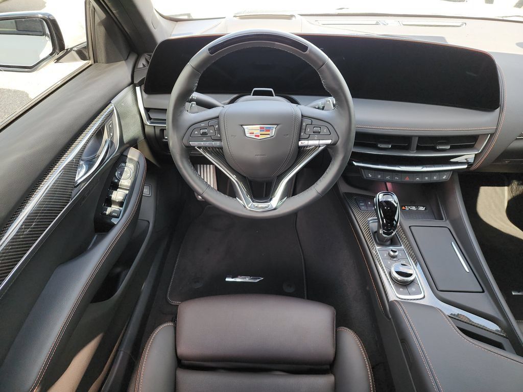 Used 2025 Cadillac CT5 V w/ Technology Package RWD image 18