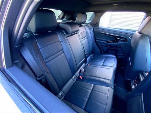 Used 2022 Land Rover Range Rover Evoque R-Dynamic SE image 19