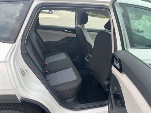 New 2025 Volkswagen Taos S image 25