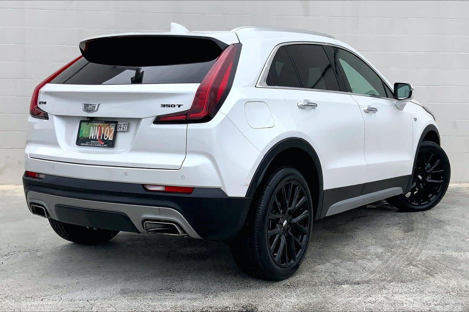 Used 2023 Cadillac XT4 Premium Luxury w/ LPO, Onyx Lite Package FWD image 22