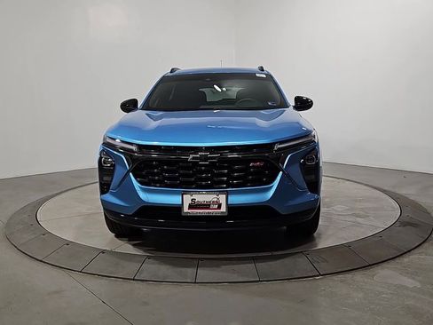 Used 2025 Chevrolet Trax RS w/ Driver Confidence Package image 9