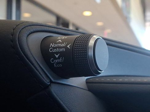 Used 2024 Lexus LS 500 AWD w/ Interior Upgrade Package image 20