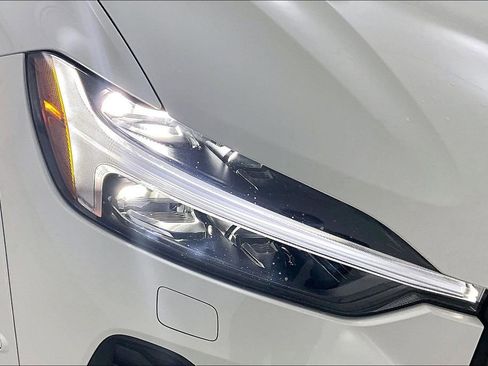 New 2026 Volvo XC60 B5 Ultra w/ Protection Package Premier image 36