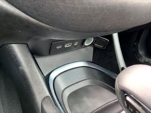 Used 2023 Chevrolet Malibu LT FWD image 35
