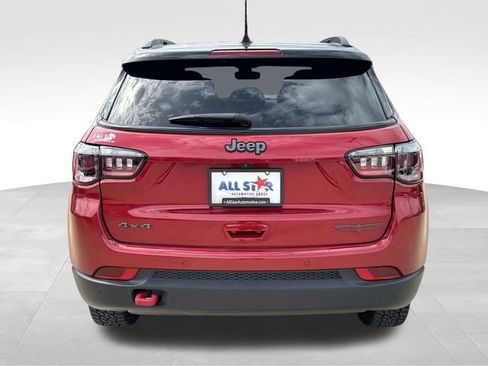 Used 2025 Jeep Compass Trailhawk AWD/4WD image 8