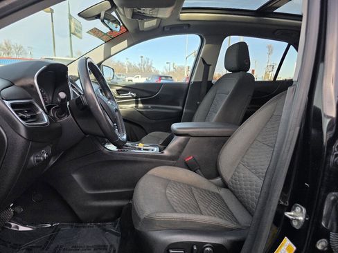 Used 2018 Chevrolet Equinox LT w/ Sun & Infotainment Package image 12