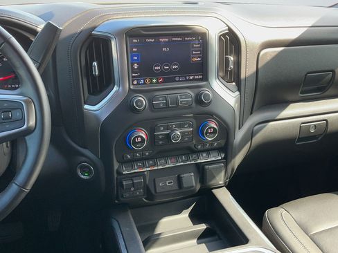 Used 2020 Chevrolet Silverado 1500 LTZ w/ LTZ Texas Edition RWD image 8