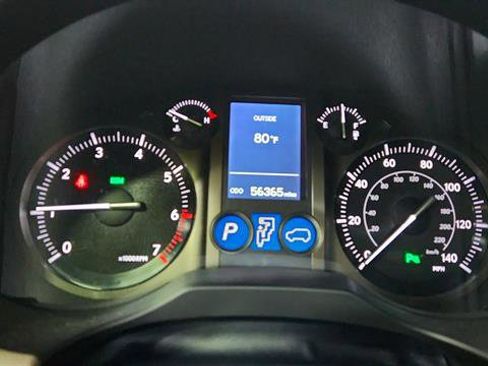 Used 2019 Lexus GX 460 Premium image 18