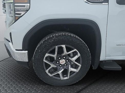 New 2026 GMC Sierra 1500 SLT w/ SLT Premium Plus Package image 10