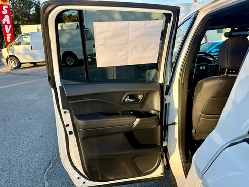 Used 2023 Honda Ridgeline Black Edition image 19