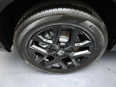 Certified 2025 Honda HR-V Sport image 12