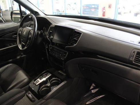 Used 2022 Honda Ridgeline Black Edition image 25