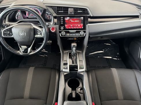 Used 2019 Honda Civic Sport image 3