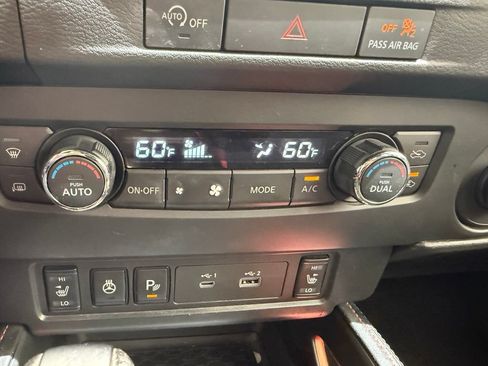 Used 2023 Nissan Frontier Pro-X w/ Pro Convenience Package RWD image 29
