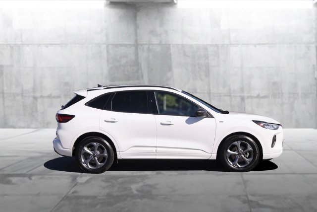 Certified 2023 Ford Escape ST-Line w/ Equipment Group 301A FWD image 5