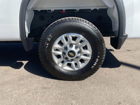 Used 2025 Chevrolet Silverado 2500 W/T w/ WT/CX Safety Package AWD/4WD image 29