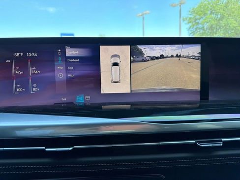 Certified 2025 Cadillac Escalade Sport w/ Touring Package AWD/4WD image 20