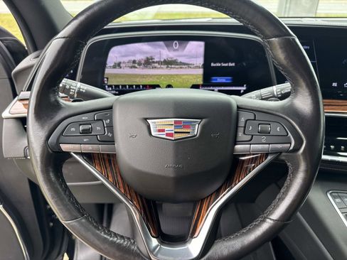 Used 2023 Cadillac Escalade ESV Premium Luxury AWD/4WD image 31