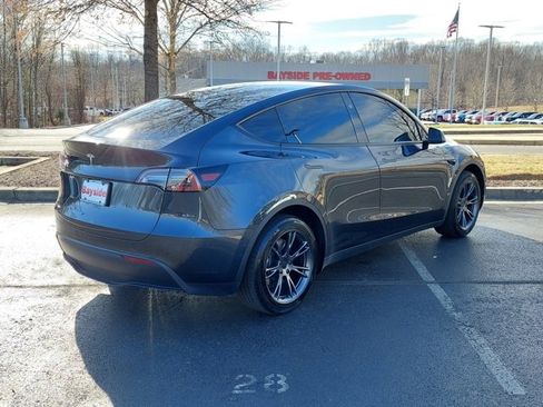 Used 2025 Tesla Model Y Long Range image 23