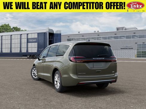 New 2027 Chrysler Pacifica Select AWD/4WD image 3