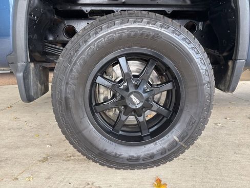 Used 2020 Chevrolet Silverado 2500 Custom w/ Custom Value Package image 32