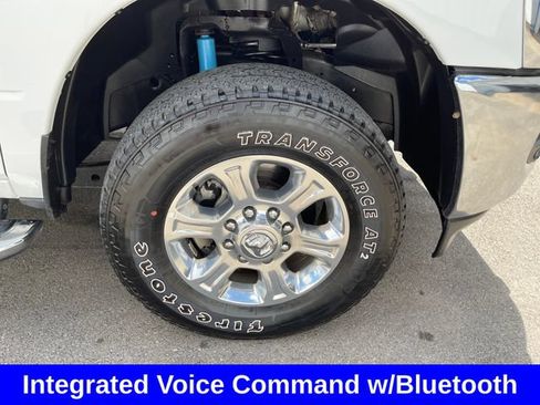 Used 2025 RAM 2500 Big Horn AWD/4WD image 34