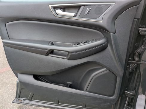 Used 2022 Ford Edge SEL image 18