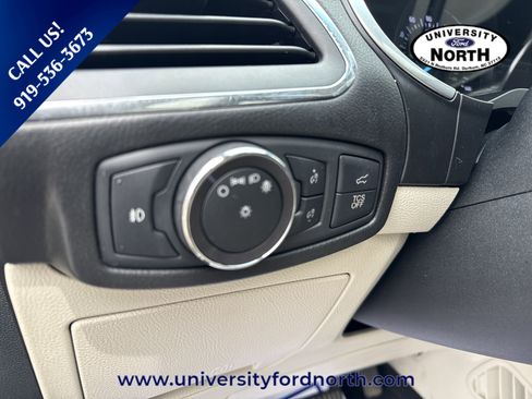 Used 2019 Ford Edge Titanium w/ Cold Weather Package FWD image 16
