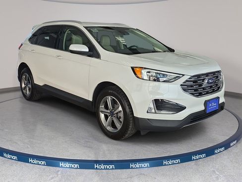 Certified 2022 Ford Edge SEL w/ Convenience Package AWD/4WD image 3