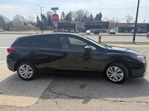 Used 2022 Subaru Impreza 2.0i image 9